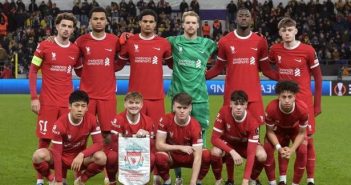 A young Liverpool side lines up before the UEFA Europa League group E match against R. Union Sint Gillis